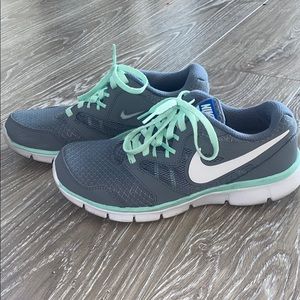 Nike Flex Experience RN 3 Grey and Mint